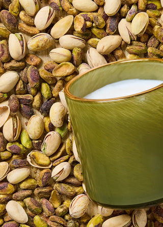 Pistachio Oud 15.5 oz Candle - J.A. Whitney
