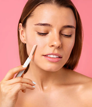 Dermaplaner Facial Razor - J.A. Whitney