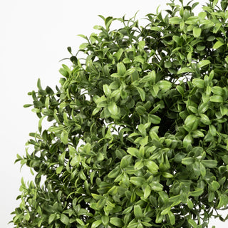 22" Outdoor UV Boxwood Wreath
